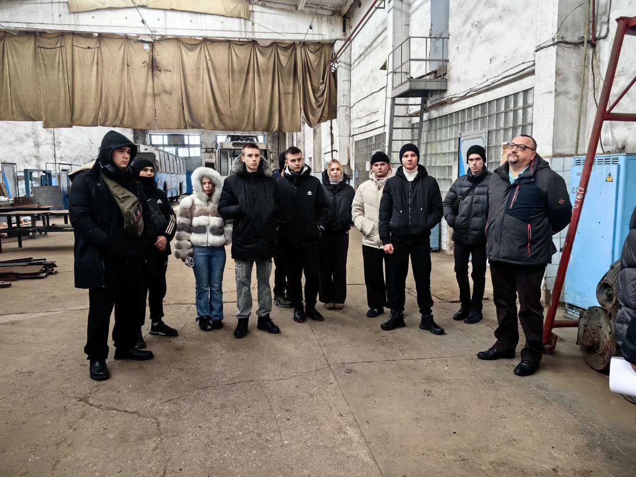Молодые кадры. Как в Горловке способствуют решению проблем в транспортной сфере .