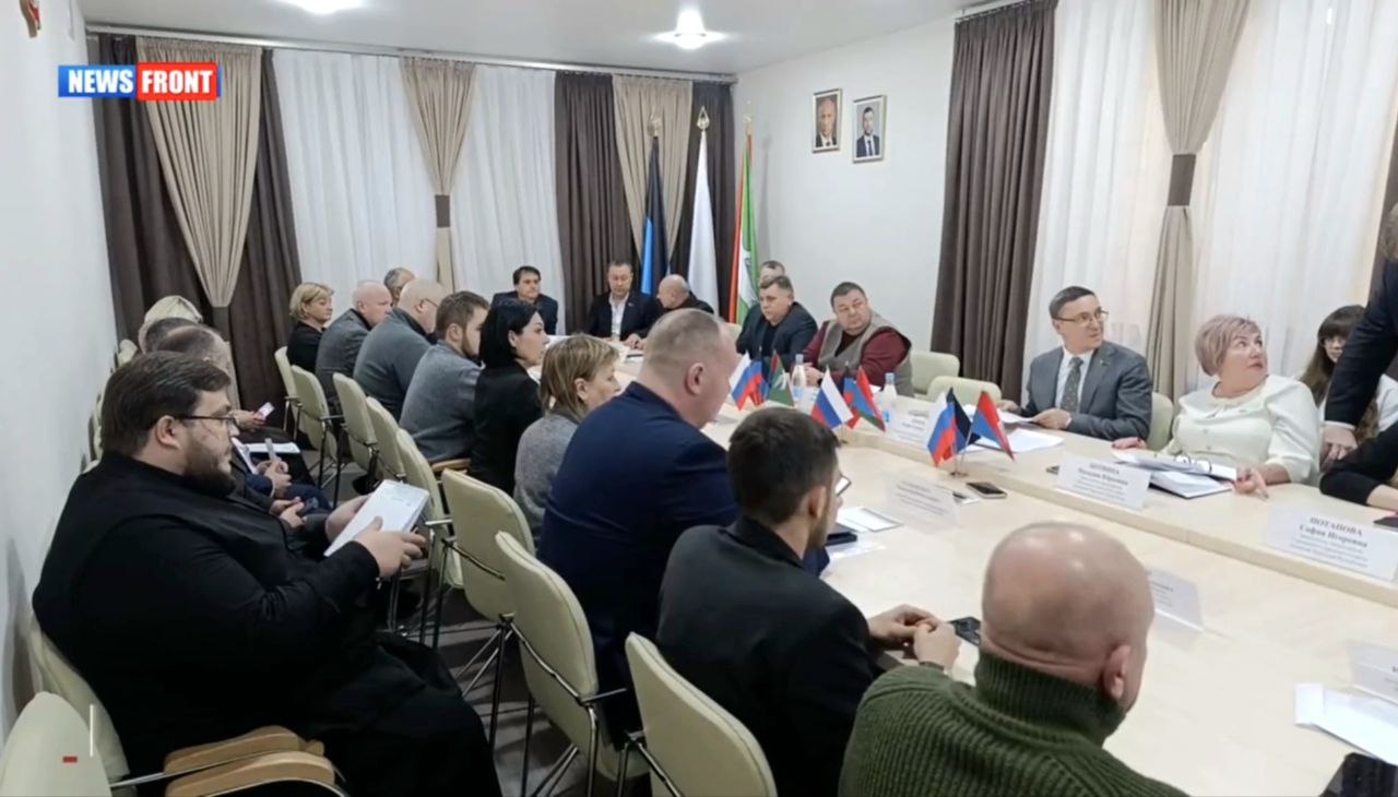 Заседание Горловского городского совета .
