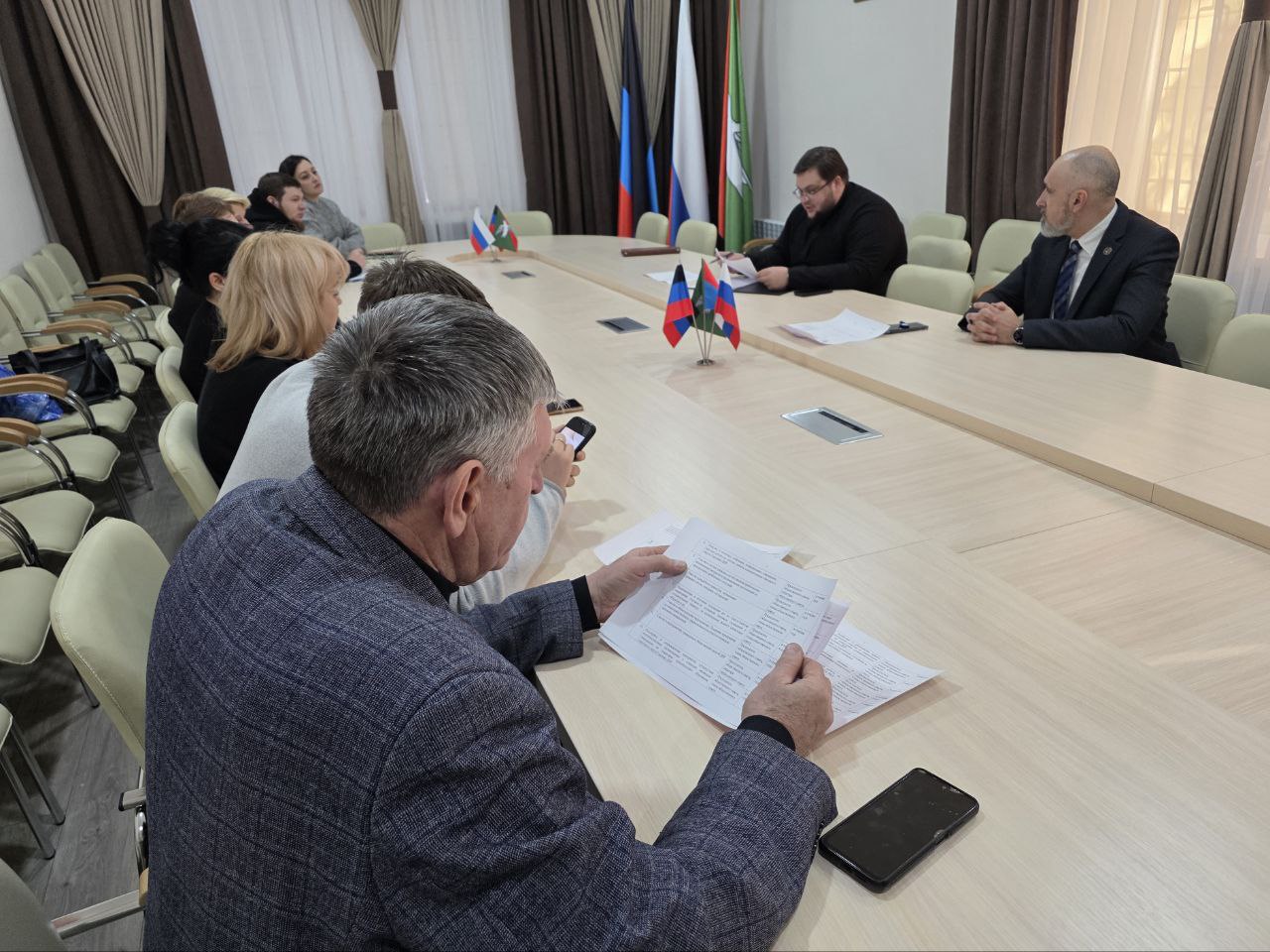 Состоялось первое в 2026 году заседание Общественного совета Горловки .