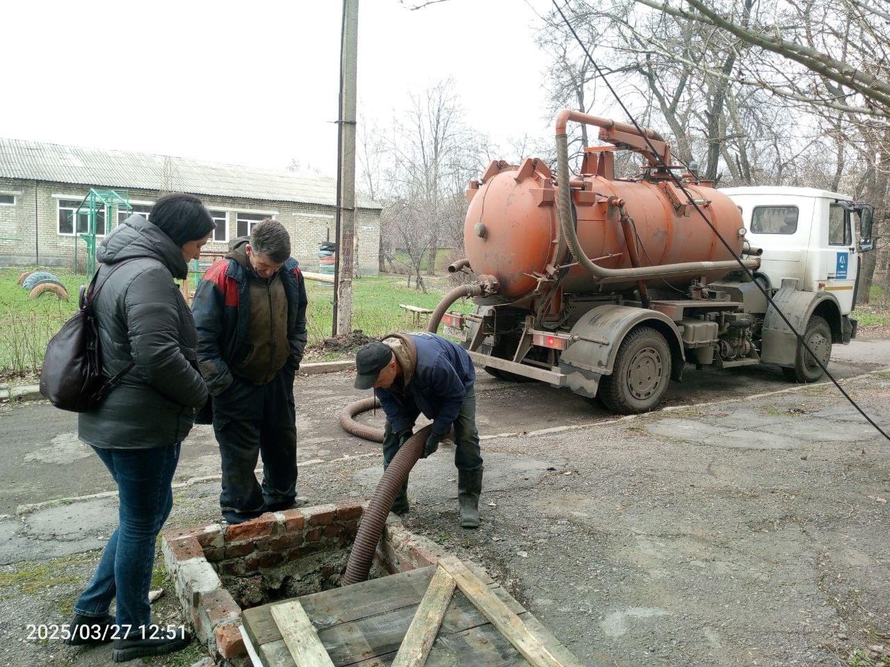 Горловские специалисты совместно с рабочими из Кузбасса ликвидировали 54 аварии на сетях водоснабжения.
