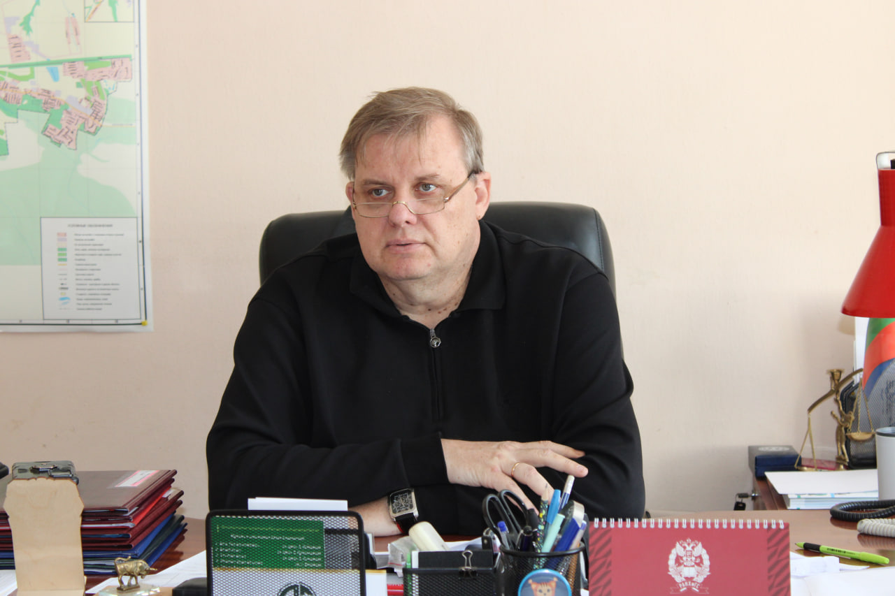 Личный прием граждан провел заместитель главы администрации городского округа Горловка Алексей Ивахненко.