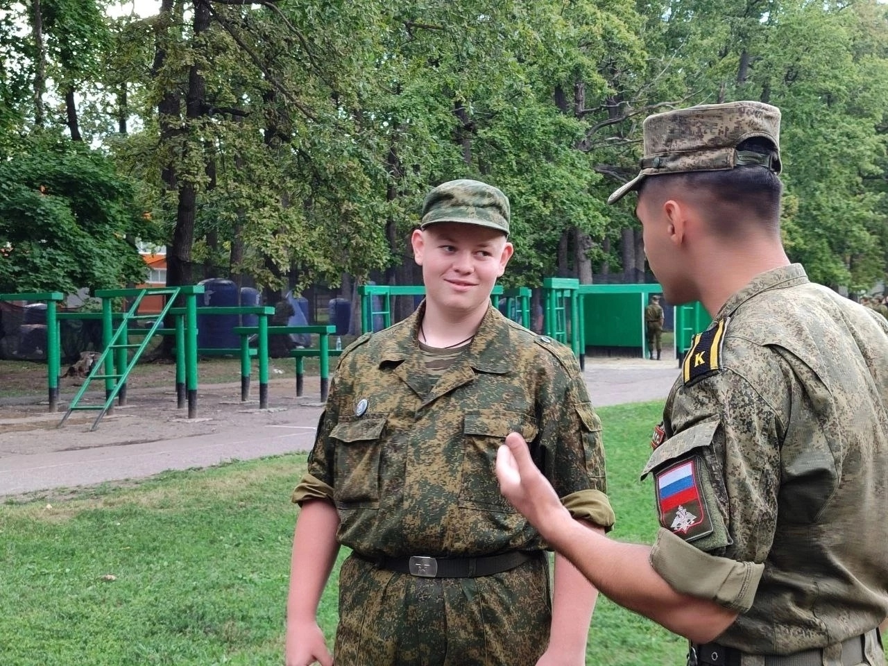 Школьник из Горловки на юнармейских военно-патриотических сборах.