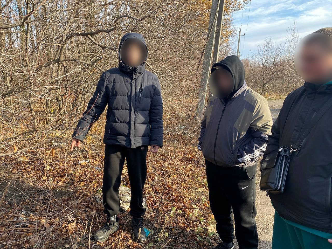 👮‍♂️Полицейские пресекают незаконный оборот наркотиков .