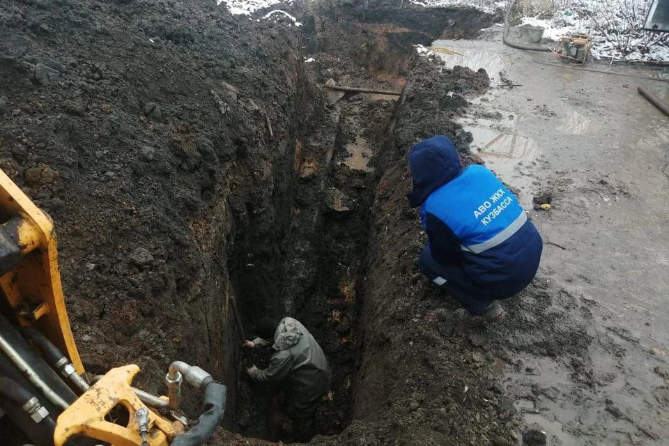 Кузбасс поучаствовал в устранении аварий в период отопительного сезона в Горловке.