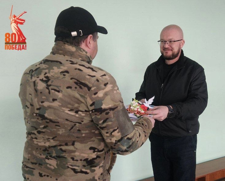 Завершилась акция «Полевая почта», в рамках которой юные жители Горловки написали письма ветеранам ВОВ и бойцам СВО.