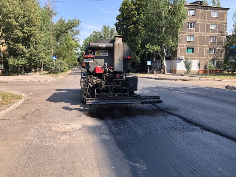 МУП «Простор» проводятся работы по асфальтированию дороги по ул. Гагарина. МУП «Простор» проводятся работы по асфальтированию дороги по ул. Гагарина.