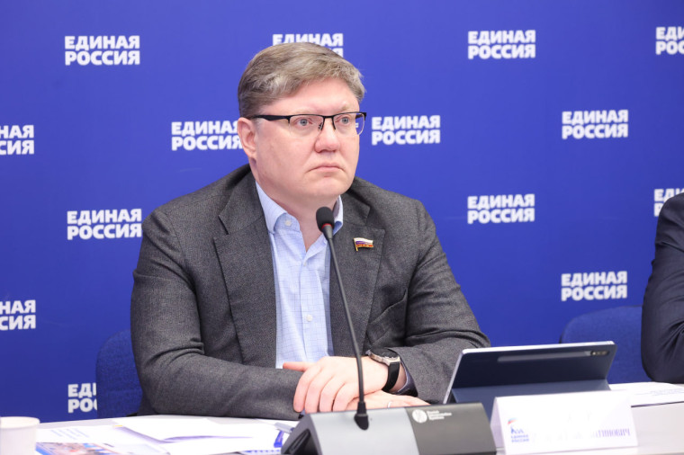 Трудоустройство участников СВО, профориентация подростков, переподготовка кадров: партпроект «Моя карьера с Единой Россией» представил итоги работы с начала года. Трудоустройство участников СВО, профориентация подростков, переподготовка кадров: партпроект «Моя карьера с Единой Россией» представил итоги работы с начала года.
