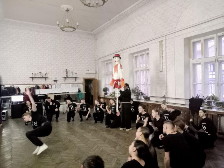 Горловский городской театр танца «Веснянка» выступит в Кремле. Горловский городской театр танца «Веснянка» выступит в Кремле.