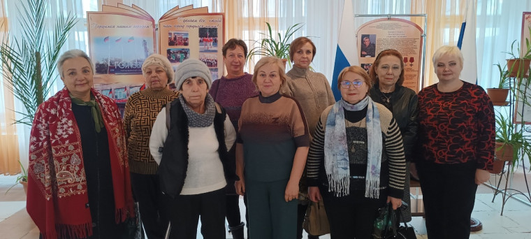 Награждение горловских добровольцев благодарностями Донецкого регионального отделения СЖР. Награждение горловских добровольцев благодарностями Донецкого регионального отделения СЖР.