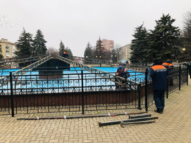 МУП «Простор» ежедневно выполняет все необходимые работы по содержанию городских улиц. МУП «Простор» ежедневно выполняет все необходимые работы по содержанию городских улиц.