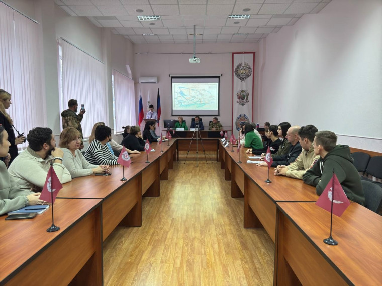 В Автомобильно-дорожном институте прошла встреча, посвященная памятным датам. В Автомобильно-дорожном институте прошла встреча, посвященная памятным датам.