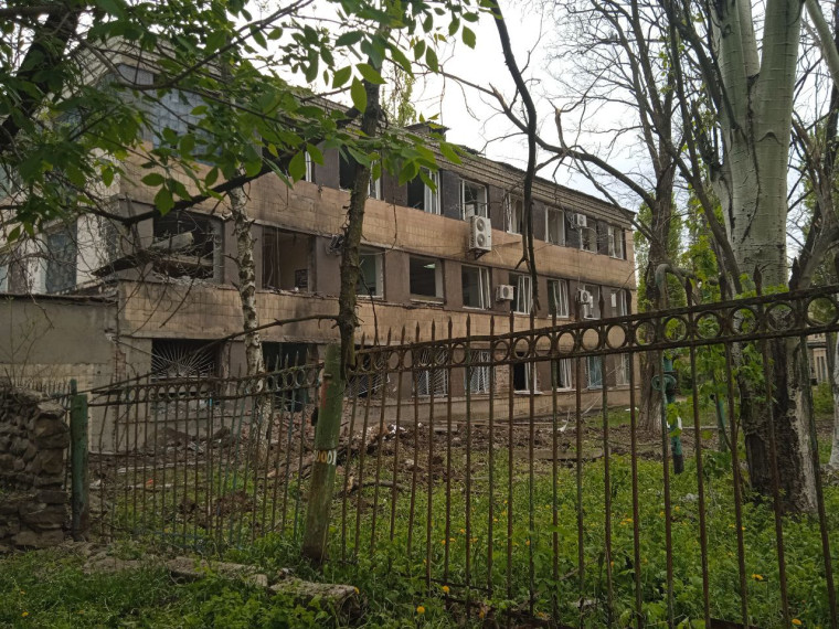 Центр Горловки под огнем ВФУ. Центр Горловки под огнем ВФУ.