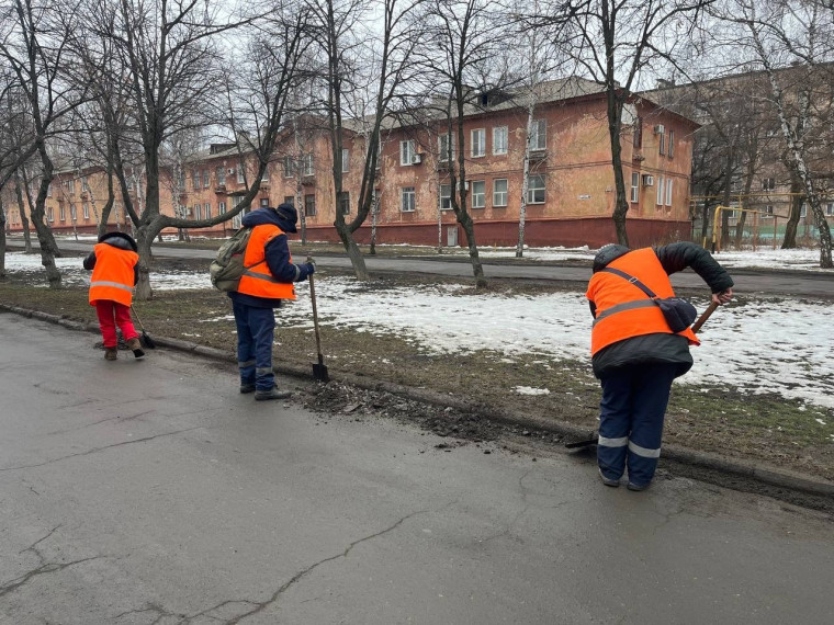 МУП «Простор» ежедневно выполняет все необходимые работы по содержанию городских улиц. МУП «Простор» ежедневно выполняет все необходимые работы по содержанию городских улиц.