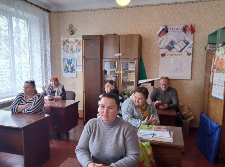 «Единый час гражданственности» в первичных организациях МО ОД «ДР» Центрально-Городского района г.Горловка. «Единый час гражданственности» в первичных организациях МО ОД «ДР» Центрально-Городского района г.Горловка.