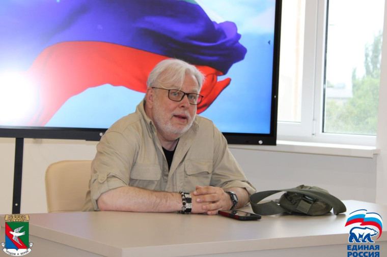 Дмитрий Куликов посетил Донецкий Государственный Педагогический Университет им. В. Шаталова. Дмитрий Куликов посетил Донецкий Государственный Педагогический Университет им. В. Шаталова.