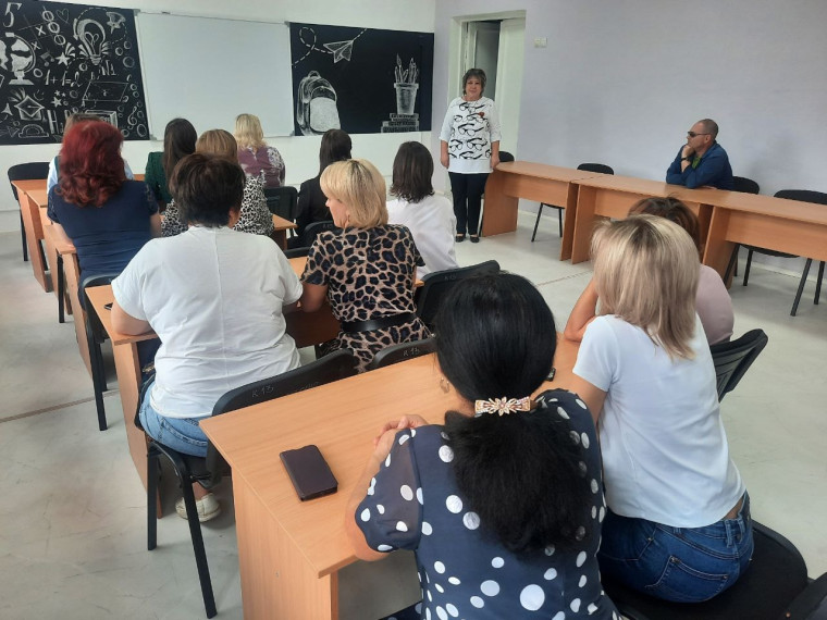 В Калининском внутригородском районе Горловки прошли встречи с жителями. В Калининском внутригородском районе Горловки прошли встречи с жителями.